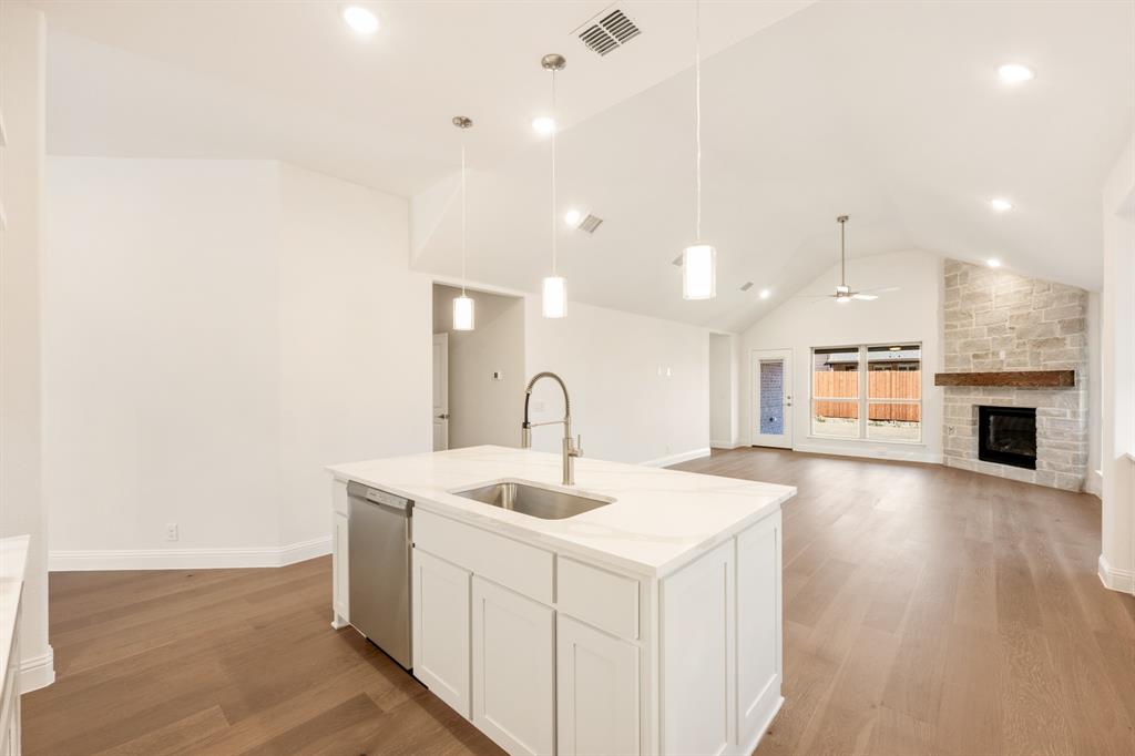5512 Montex Road Denton, TX 76226 - Photo 10 of 34