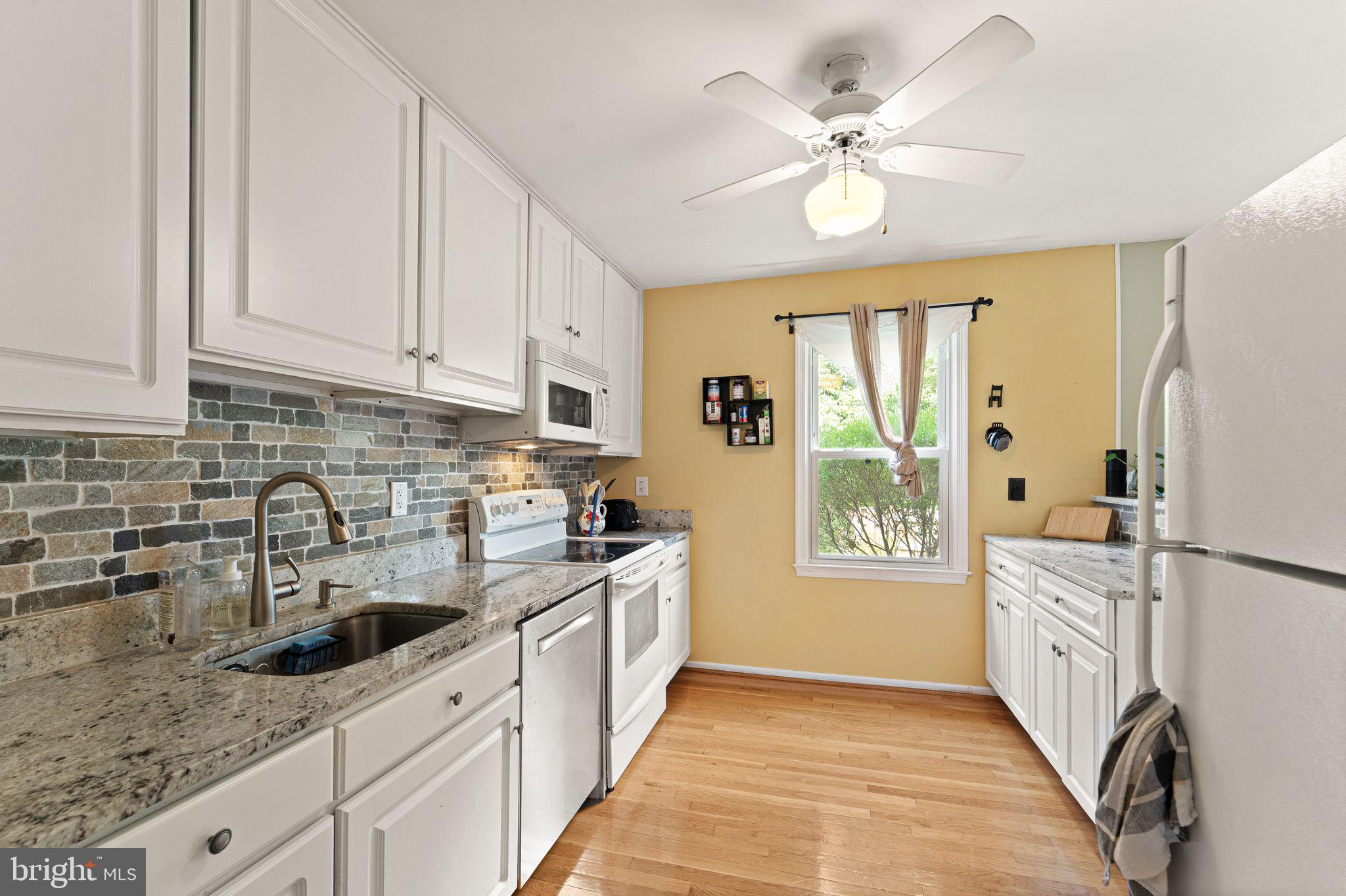 7719 Durer Court Springfield, VA 22153 - Photo 17 of 43