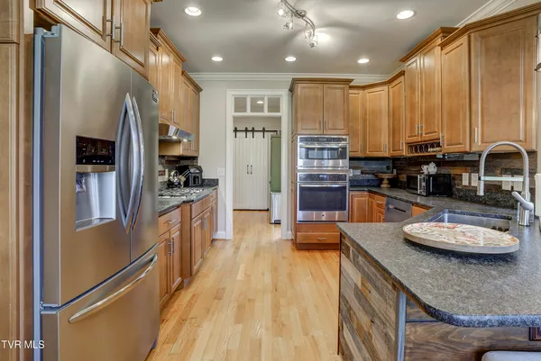 $1,065,000 | 1943 Villa Court, Johnson City, TN 37615