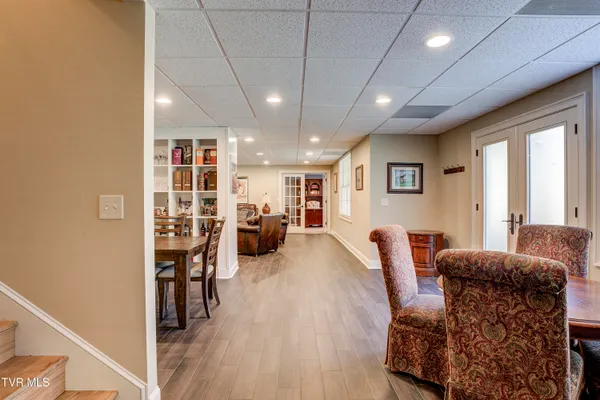 $1,065,000 | 1943 Villa Court, Johnson City, TN 37615
