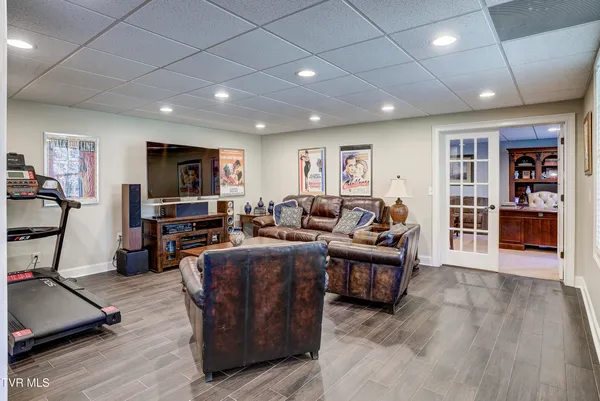 $1,065,000 | 1943 Villa Court, Johnson City, TN 37615