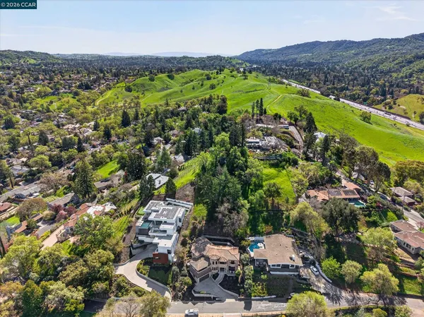 $2,699,000 | 137 Rudgear Drive, Walnut Creek, CA 94596