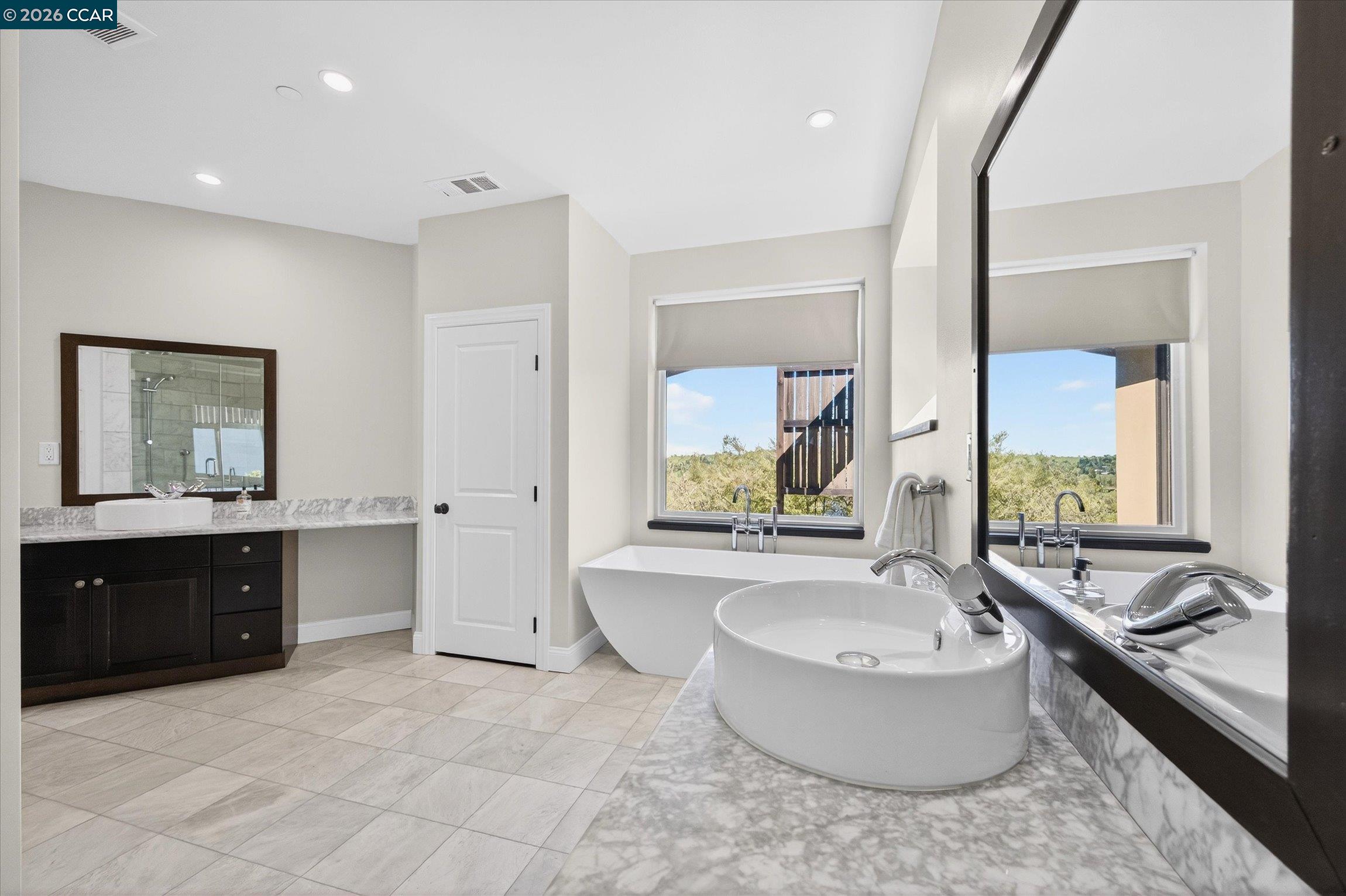 137 Rudgear Drive Walnut Creek, CA 94596 - Photo 8 of 28