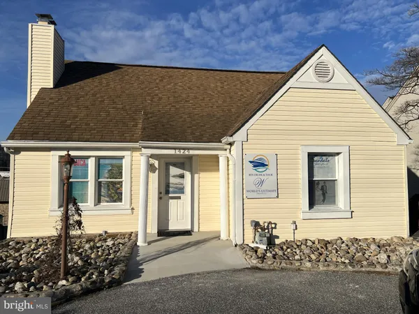 a view of entrance of the house