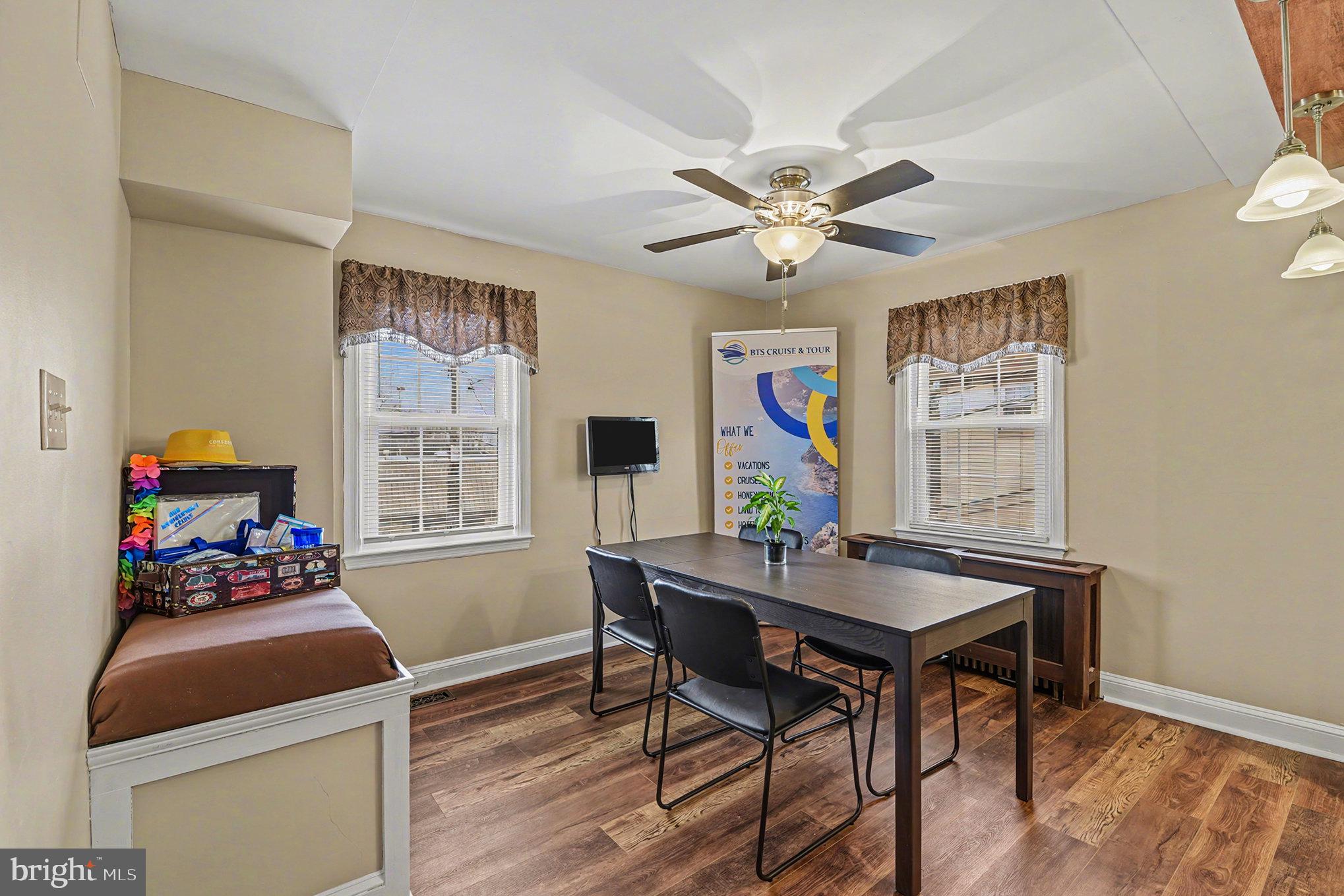 1424 East Joppa Road Baltimore, MD 21286 - Photo 6 of 30 a living room with furniture and a window