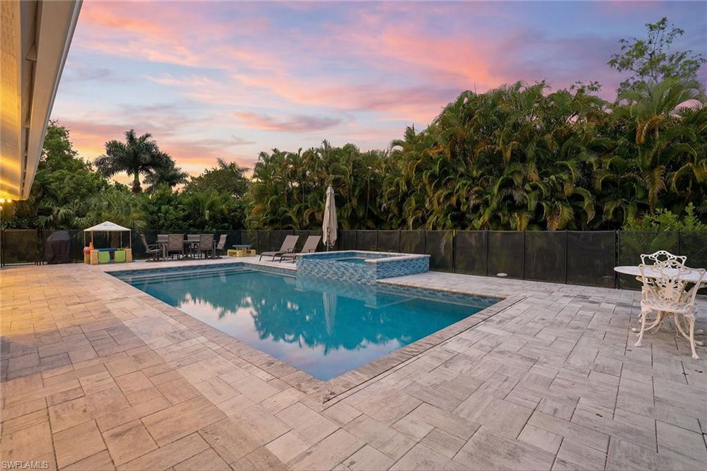 721 Logan Boulevard South Naples, FL 34119 - Photo 29 of 46