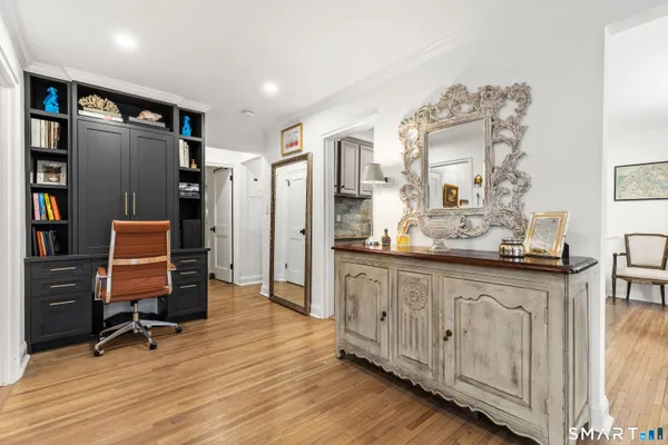 $775,000 | 148 Putnam Park, Greenwich, CT 06830