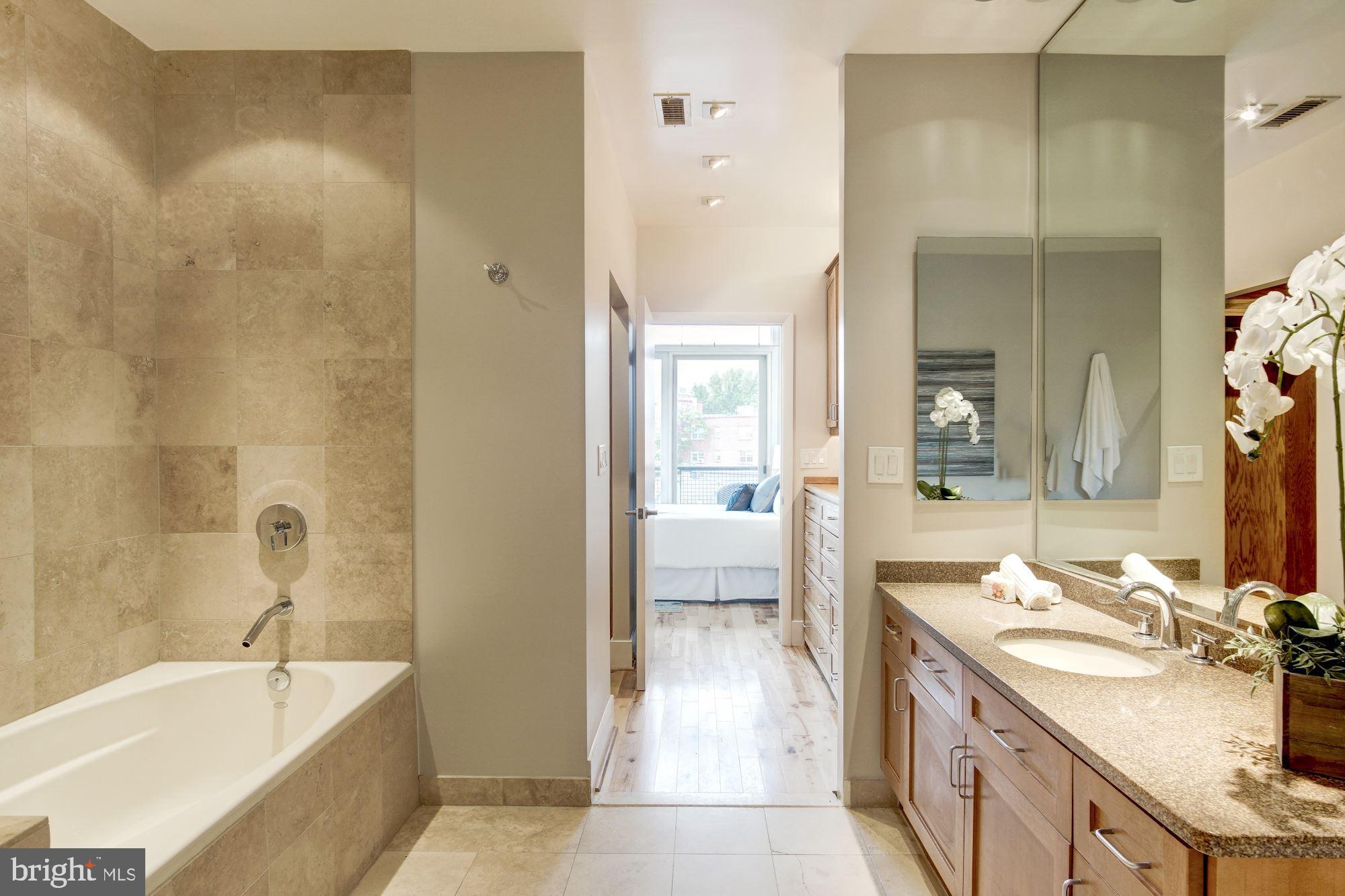 1700 Kalorama Road Northwest, Unit 401 Washington, DC 20009 - Photo 28 of 54