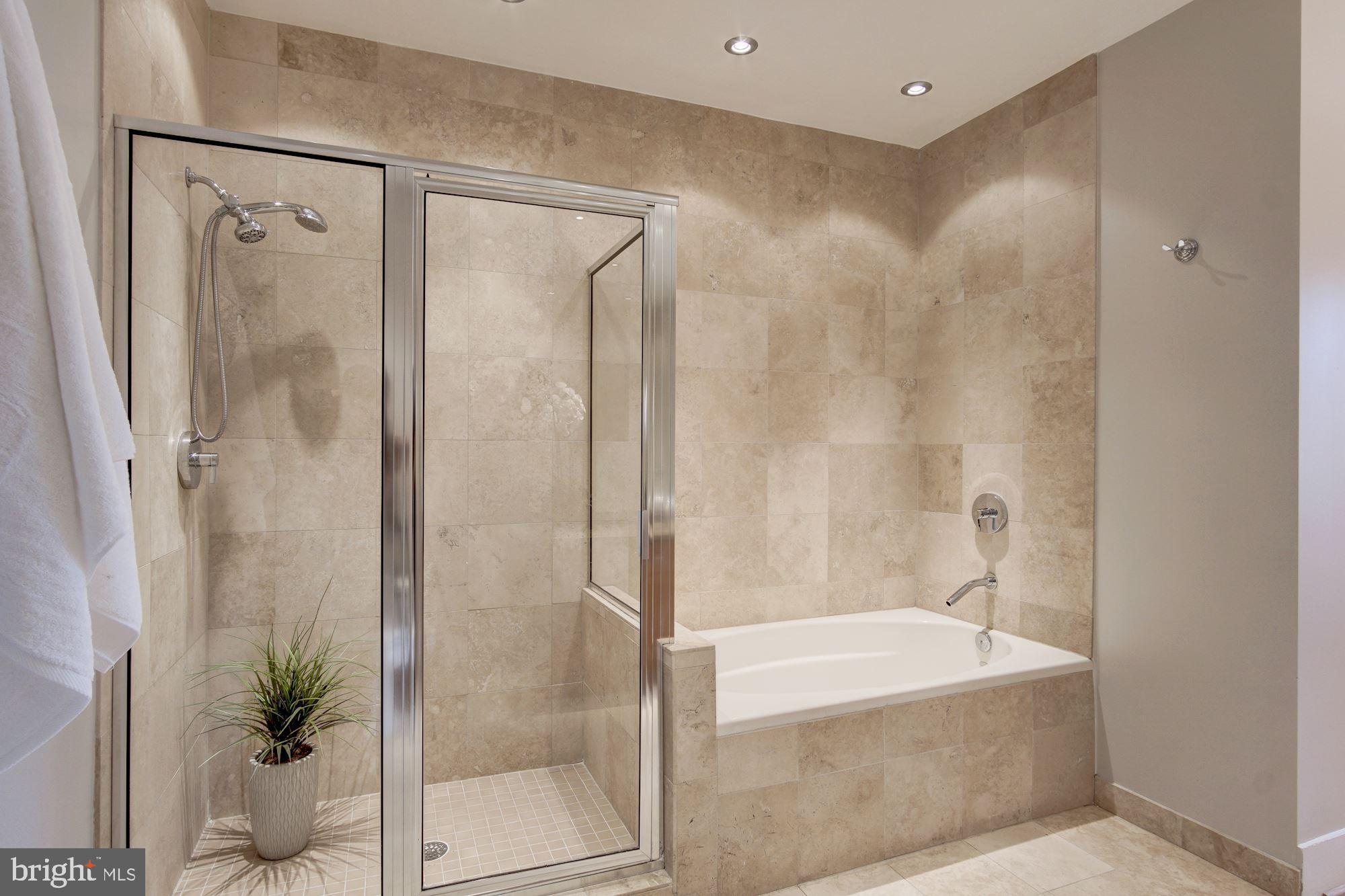 1700 Kalorama Road Northwest, Unit 401 Washington, DC 20009 - Photo 30 of 54