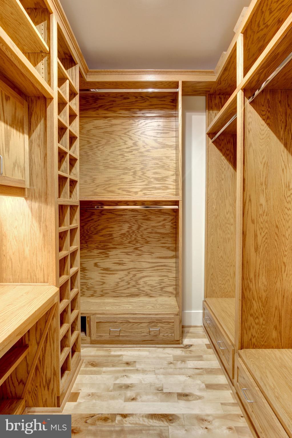 1700 Kalorama Road Northwest, Unit 401 Washington, DC 20009 - Photo 33 of 54
