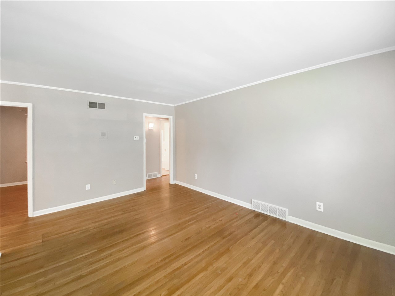 1551 Hopewell Road Memphis, TN 38117 - Photo 3 of 25