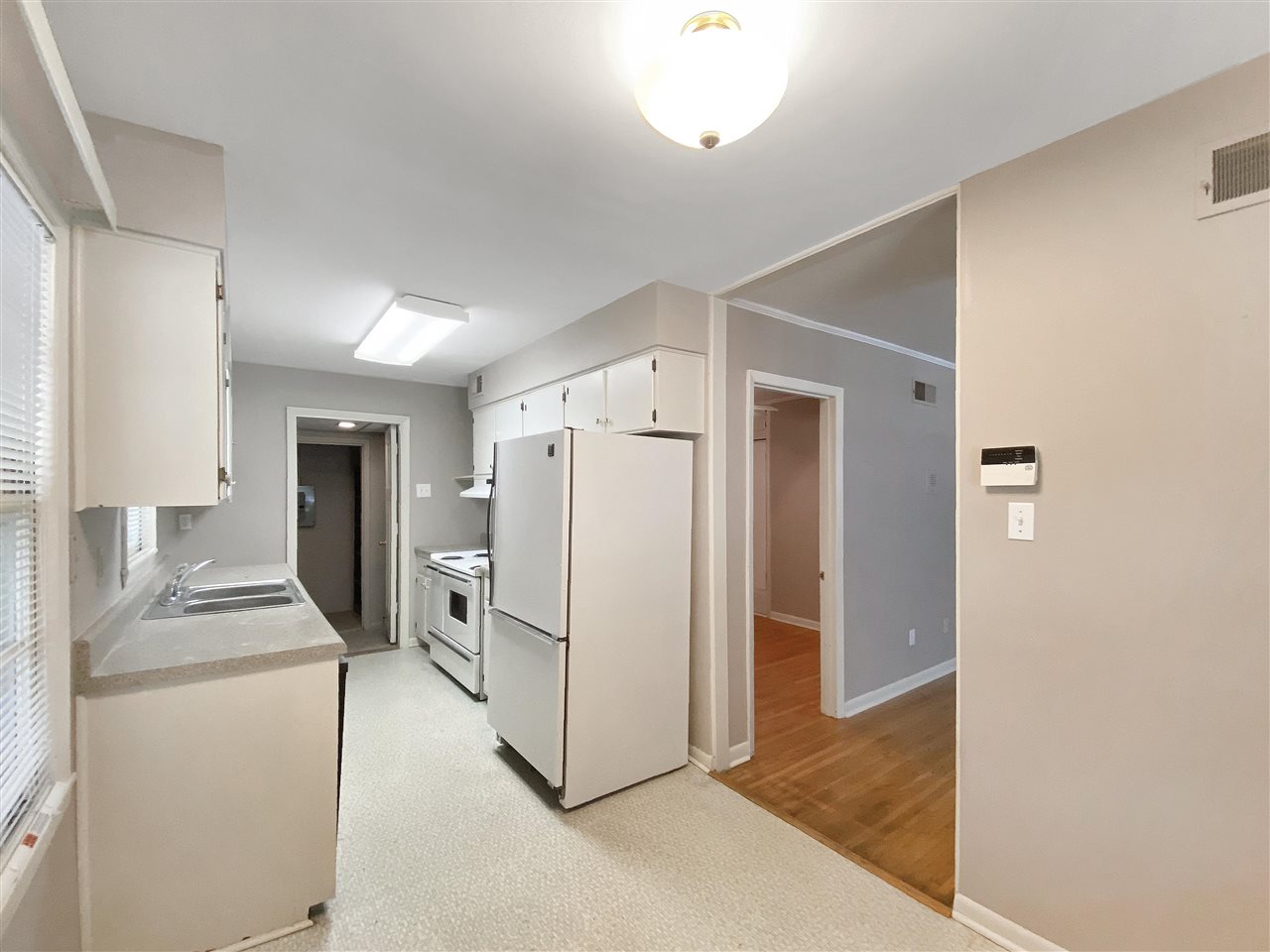 1551 Hopewell Road Memphis, TN 38117 - Photo 9 of 25