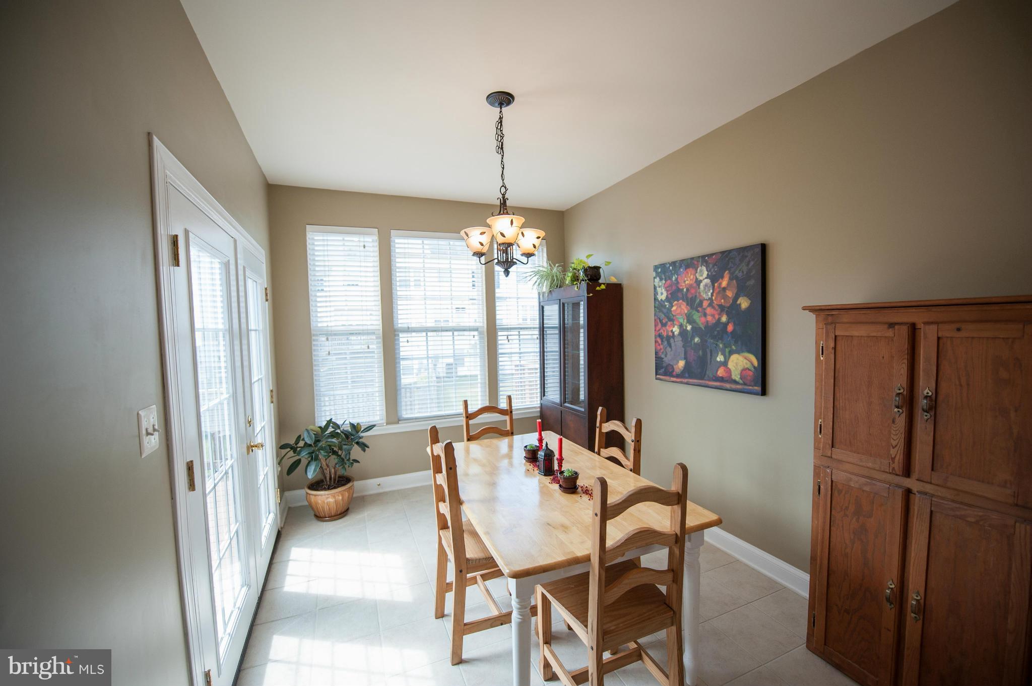 651 Springhouse Square Southeast Leesburg, VA 20175 - Photo 12 of 30 Kitchen