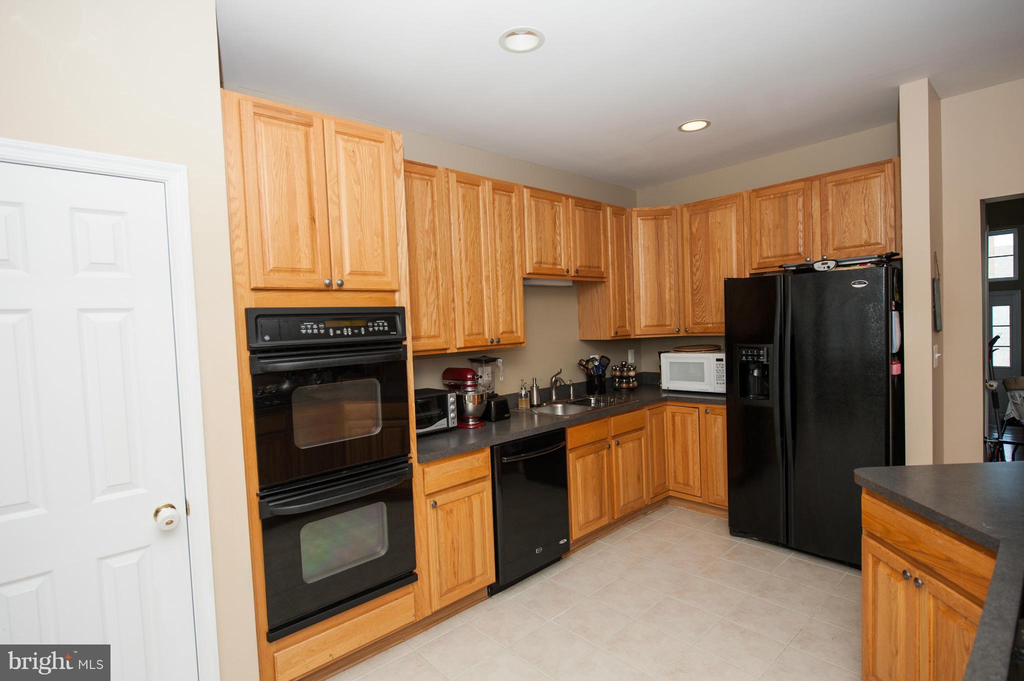 651 Springhouse Square Southeast Leesburg, VA 20175 - Photo 10 of 30 Kitchen