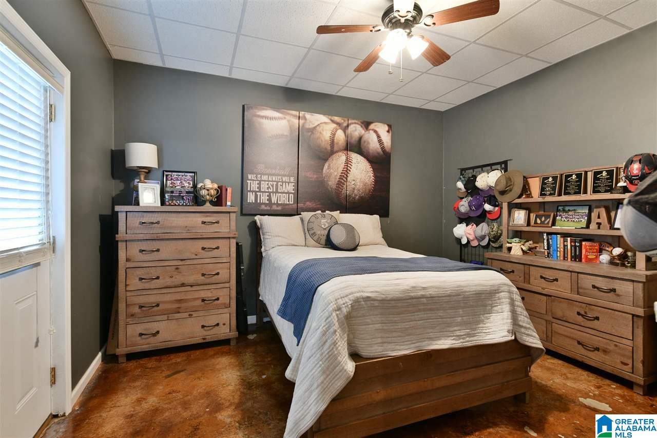 2805 Red Leaf Circle Bessemer, AL 35023 - Photo 38 of 48