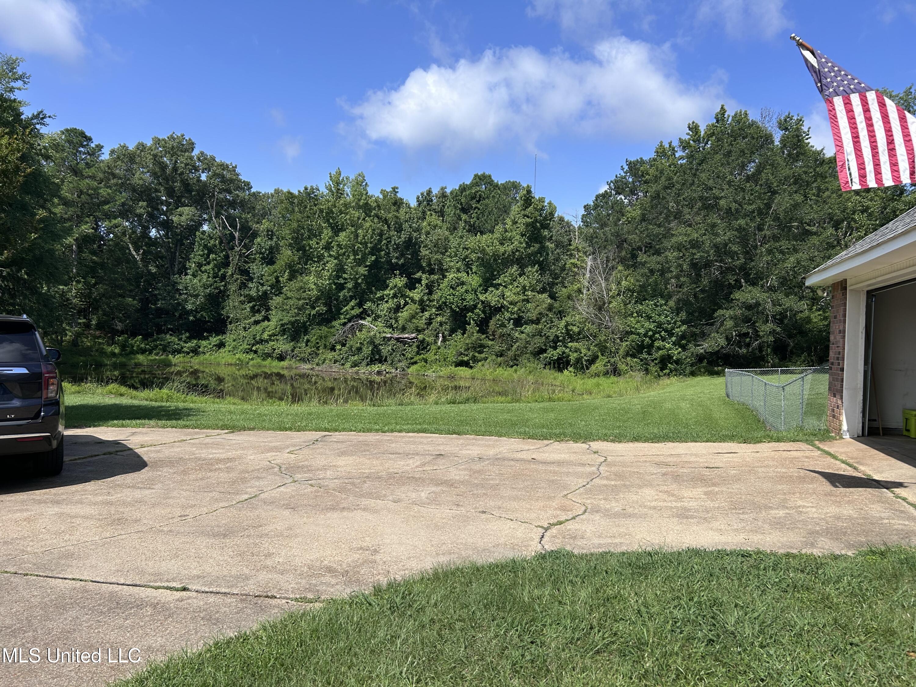 1170 Spring Lake Cove Raymond, MS 39154 - Photo 4 of 16 IMG_9329