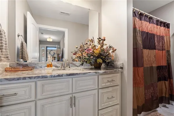 $269,900 | 105 Oak Ridge Drive, Archdale, NC 27263