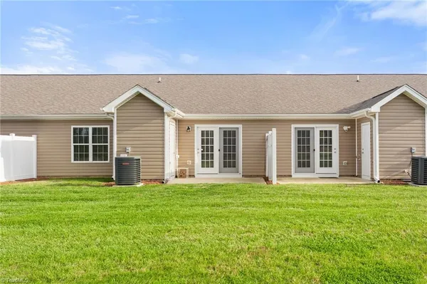 $269,900 | 105 Oak Ridge Drive, Archdale, NC 27263