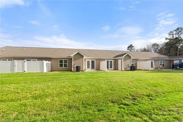 $269,900 | 105 Oak Ridge Drive, Archdale, NC 27263