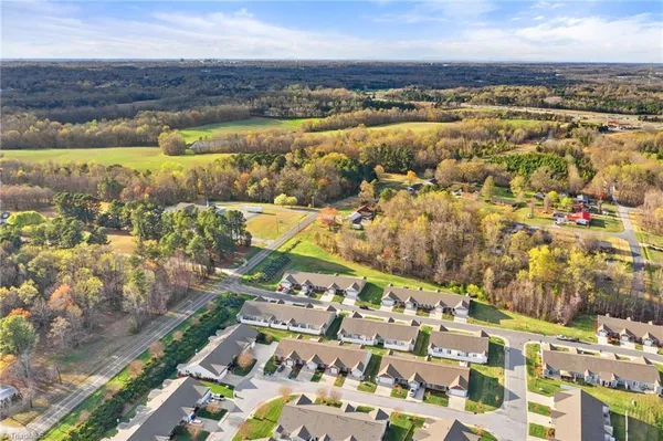 $269,900 | 105 Oak Ridge Drive, Archdale, NC 27263