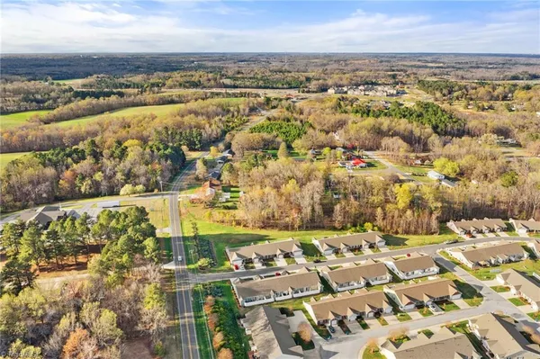 $269,900 | 105 Oak Ridge Drive, Archdale, NC 27263