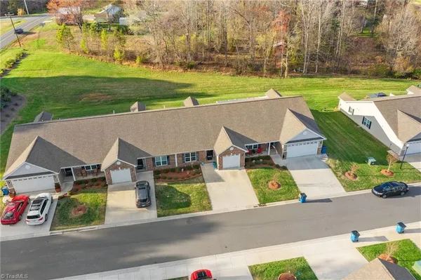 $269,900 | 105 Oak Ridge Drive, Archdale, NC 27263