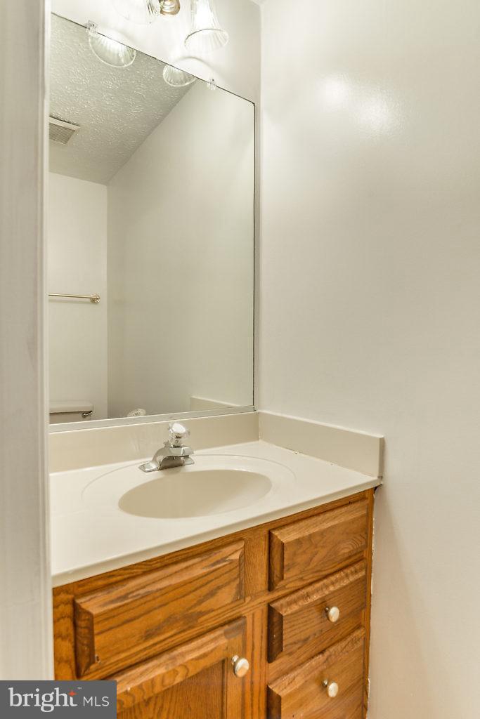 13900 Winding Ridge Lane Centreville, VA 20121 - Photo 9 of 32 Interior (General)