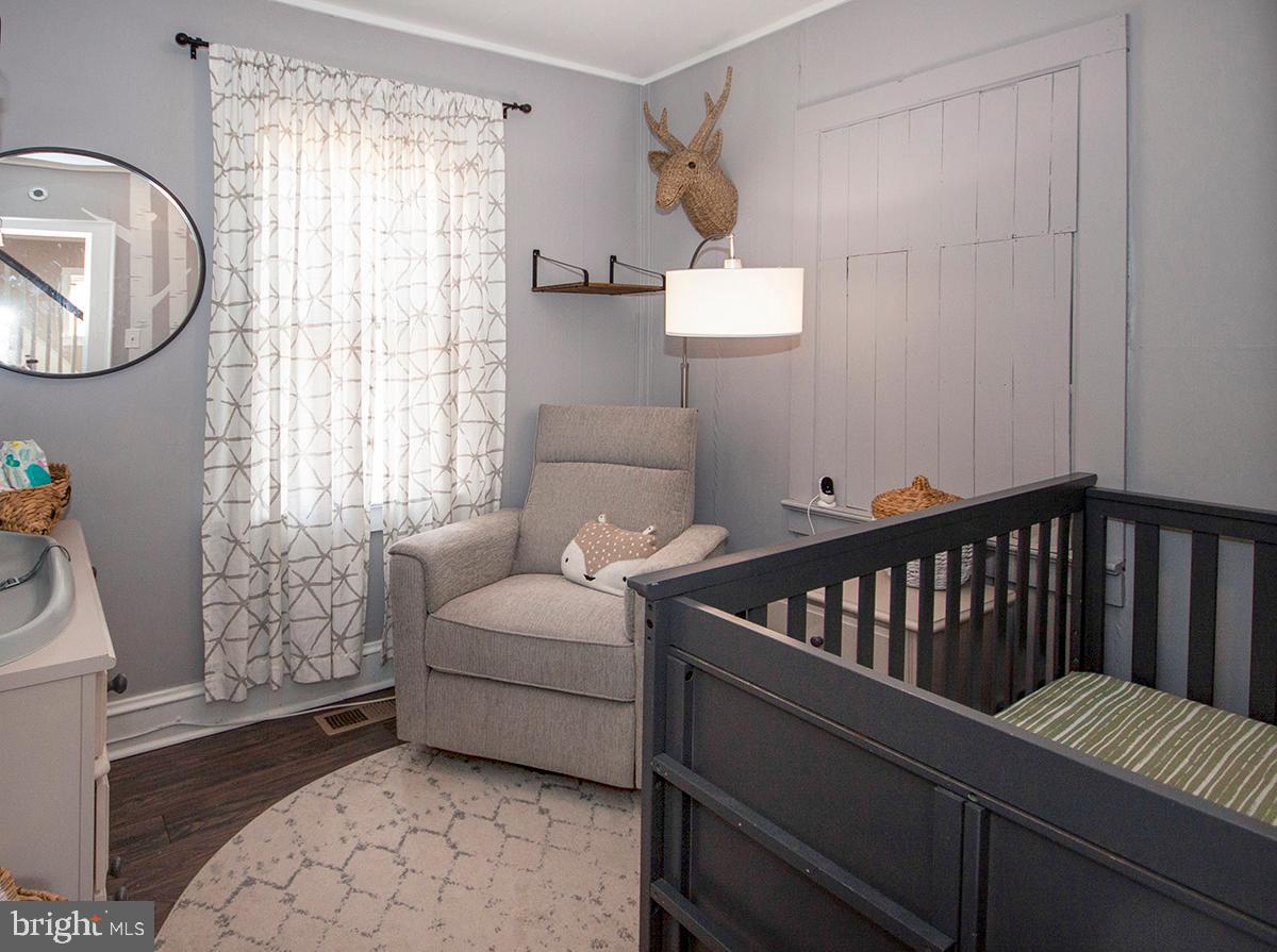 43 Rancocas Avenue Clementon, NJ 08021 - Photo 24 of 31 Main Floor Bedroom: Laminate Floors