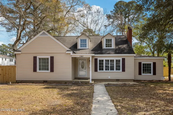 $377,500 | 1307 North Respess Street, Washington, NC 27889