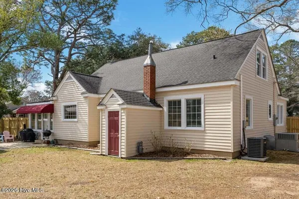 $377,500 | 1307 North Respess Street, Washington, NC 27889