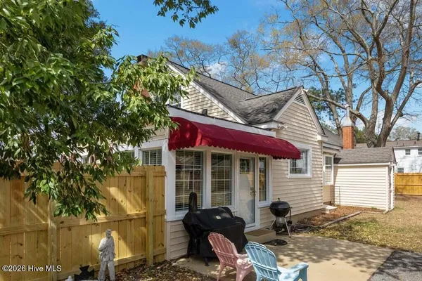 $377,500 | 1307 North Respess Street, Washington, NC 27889