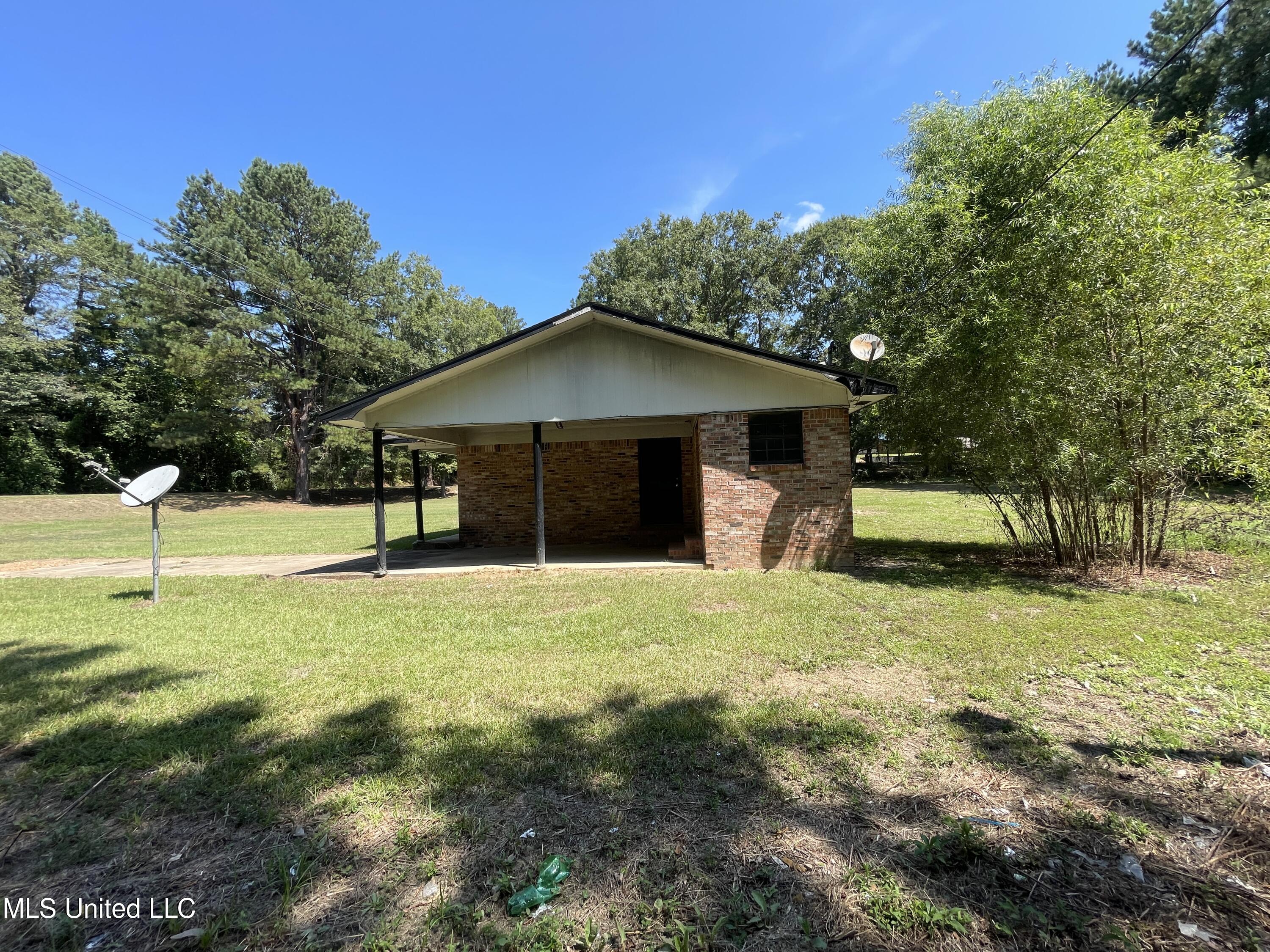 344 Pumping Station Road Daleville, MS 39326 - Photo 4 of 13 Right Side