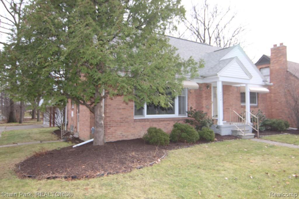 4298 Kenmore Road Berkley, MI 48072 - Photo 25 of 30 Landscaped Corner Lot