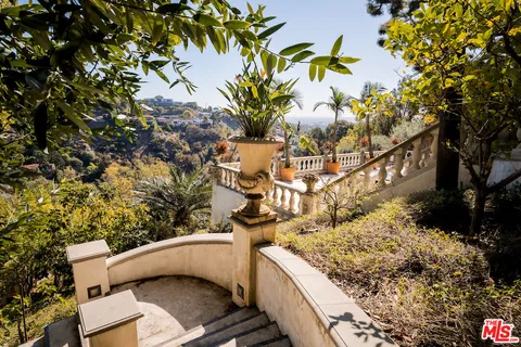 a view of an outdoor space with seating area