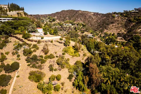 $10,995,000 | 1436 Bella Drive, Beverly Hills, CA 90210