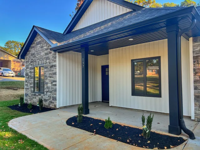 $349,900 | 137 McBeth Road, Cowpens, SC 29330