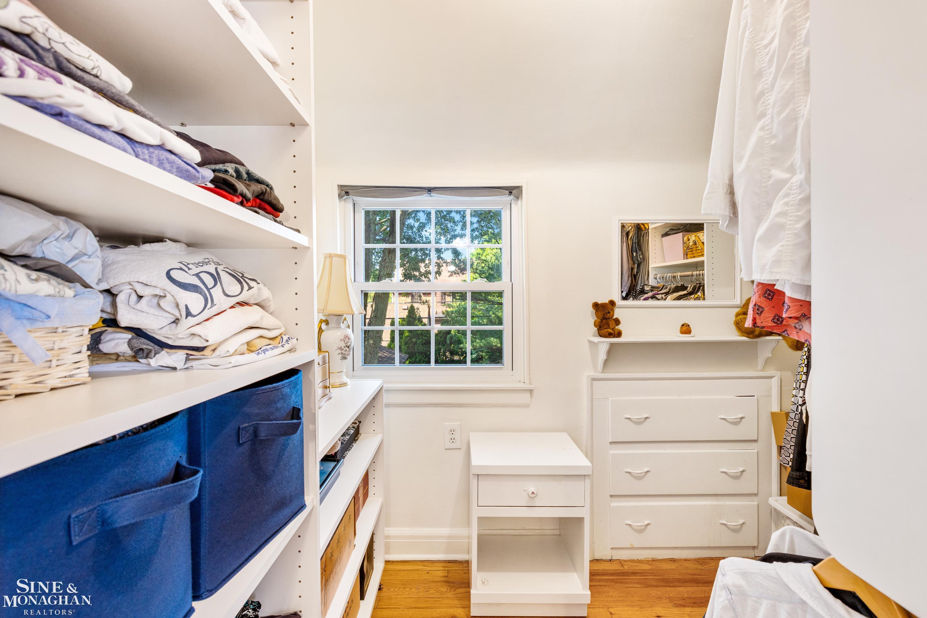 417 Moran Road Grosse Pointe, MI 48236 - Photo 22 of 40 50115162-21.JPG