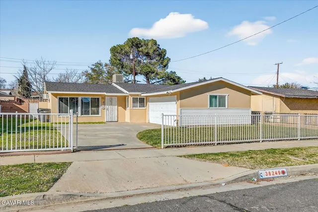 $400,000 | 38249 Gunton Drive, Palmdale, CA 93550