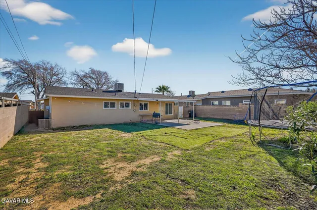 $400,000 | 38249 Gunton Drive, Palmdale, CA 93550