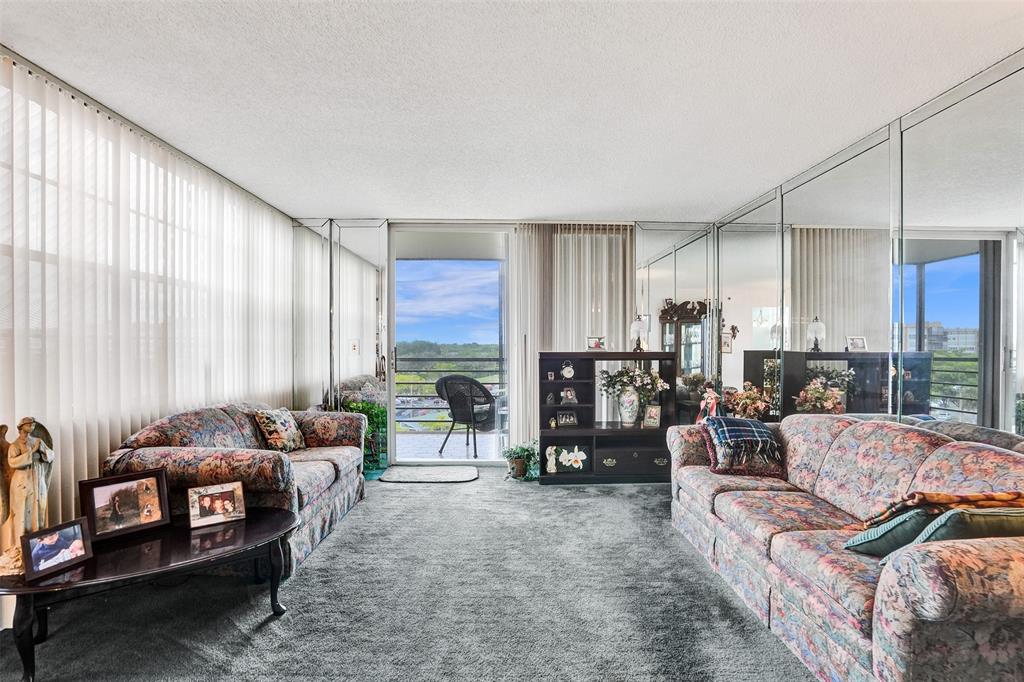 1100 St Charles Place, Unit 612 Pembroke Pines, FL 33026 - Photo 19 of 71