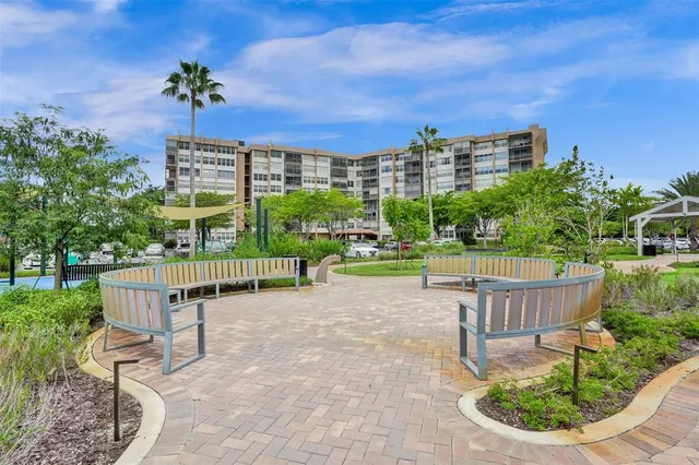 $175,000 | 1100 St Charles Place, Unit 612, Pembroke Pines, FL 33026