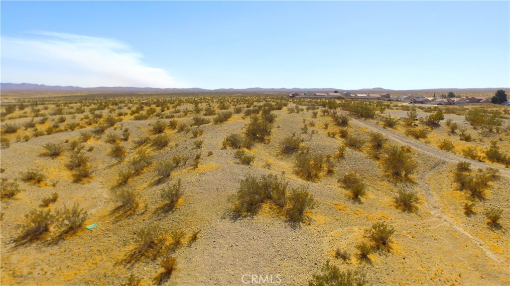 42424148 Armory Road Barstow, CA 92311 - Photo 7 of 22 a view of city and ocean