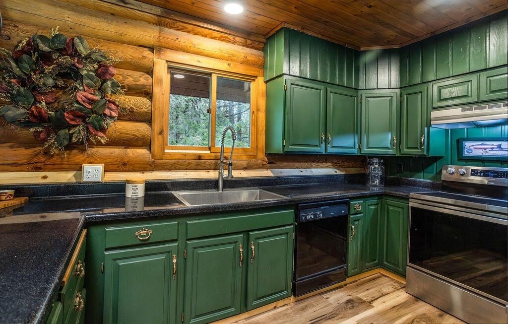 2313 Hickey Way Addy, WA 99101 - Photo 13 of 30