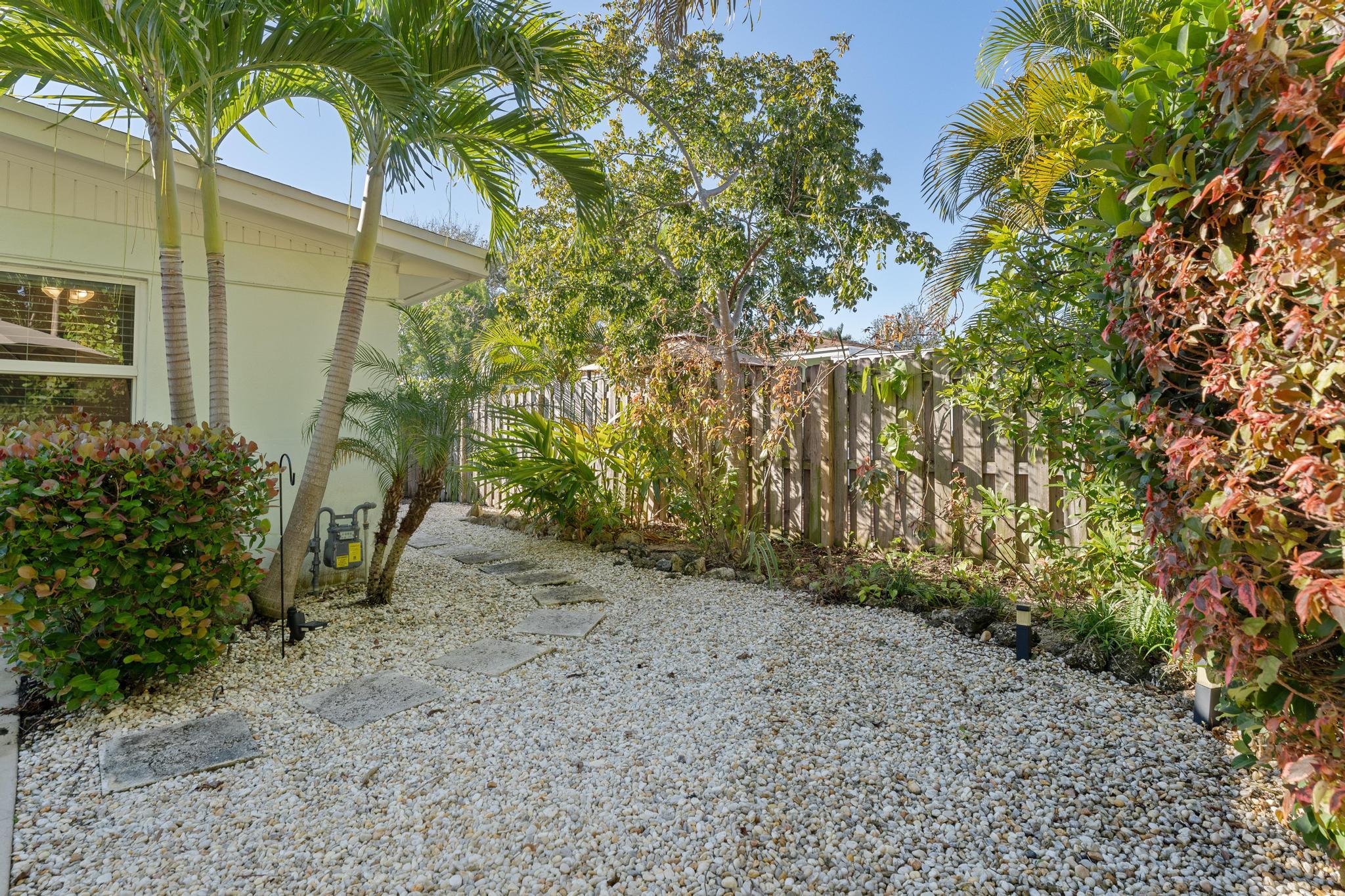 429 Inlet Road North Palm Beach, FL 33408 - Photo 36 of 50 _A734363