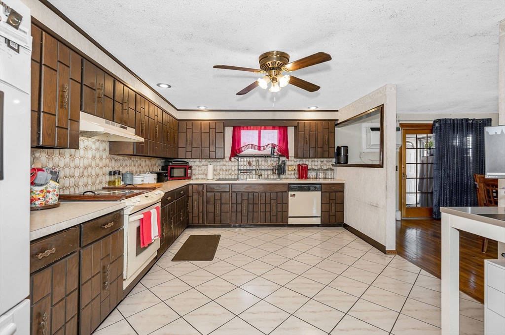 104 Gore Road Revere, MA 02151 - Photo 13 of 36 Gallery Image 13