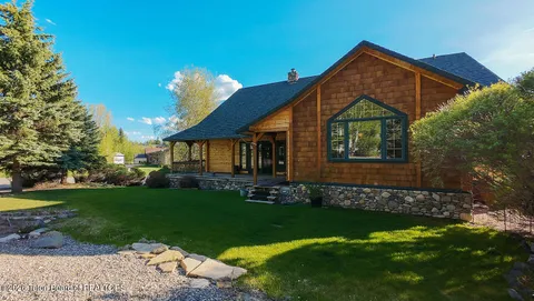 $995,000 | 507 West Elkhorn Drive, Star Valley Ranch, WY 83127