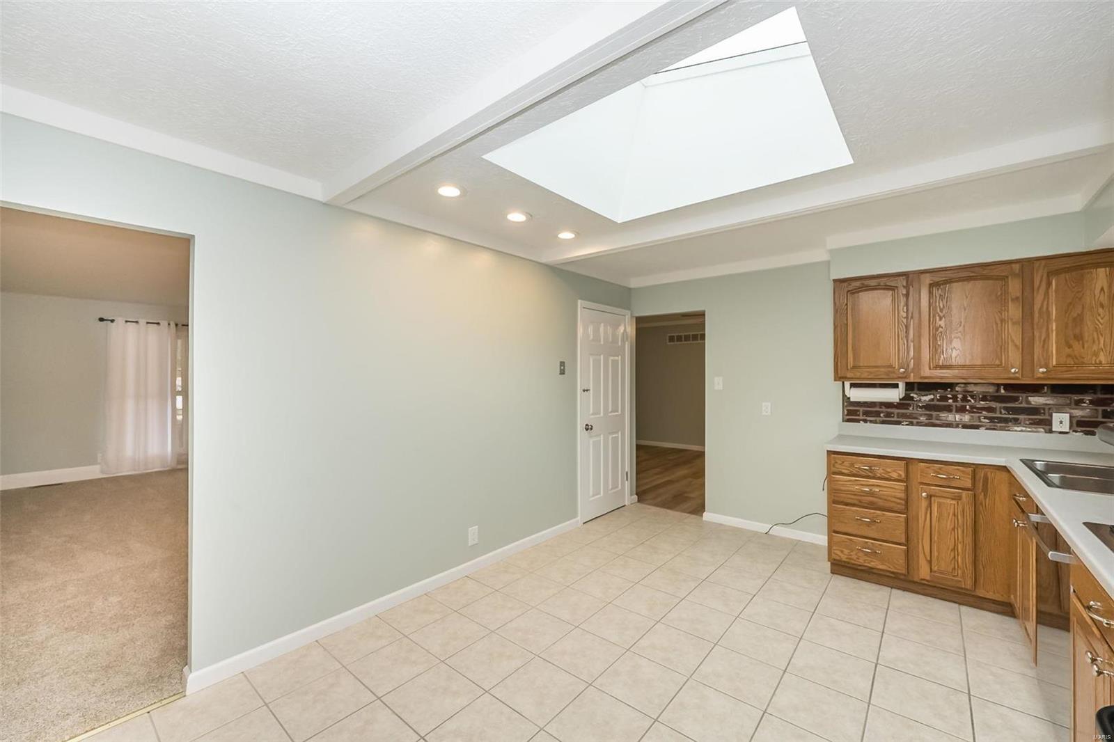 11641 Frontier Drive St. Louis, MO 63146 - Photo 25 of 43