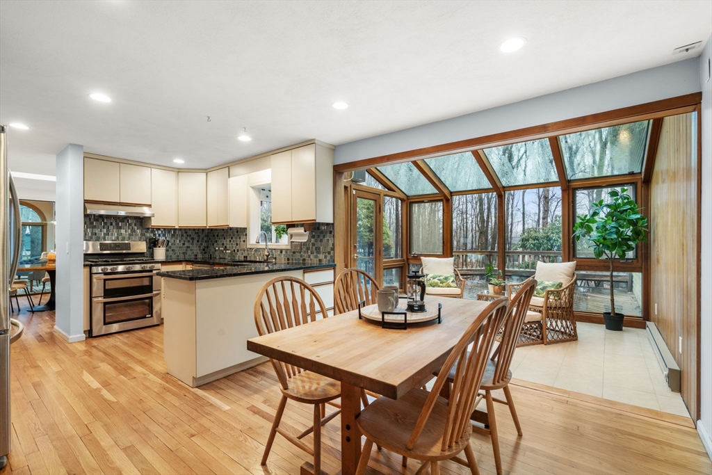 37 Castle Drive Sharon, MA 02067 - Photo 13 of 38