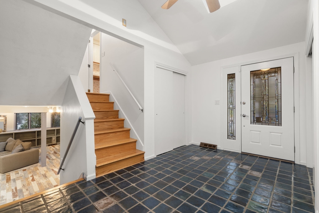 37 Castle Drive Sharon, MA 02067 - Photo 18 of 38