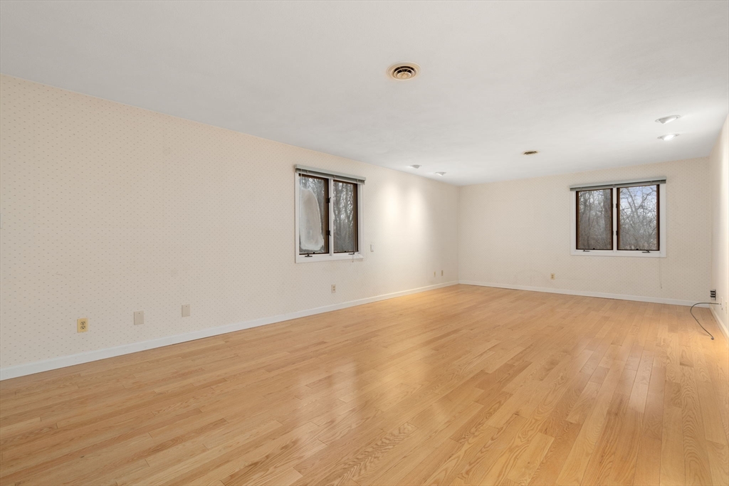 37 Castle Drive Sharon, MA 02067 - Photo 25 of 38